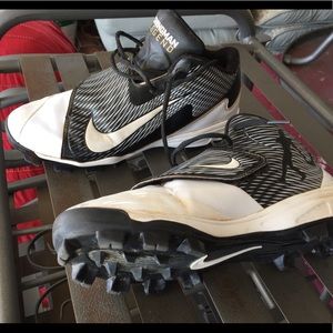 swingman cleats 2018